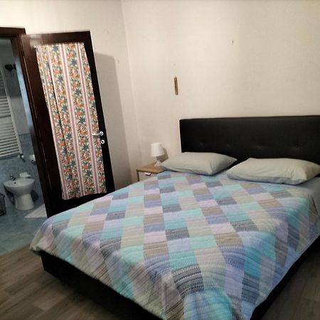 شقة Affitti Brevi Ferrera Monolocale Ferrera 20 Minuti Da Rho Fiera E San Siro Bareggio المظهر الخارجي الصورة